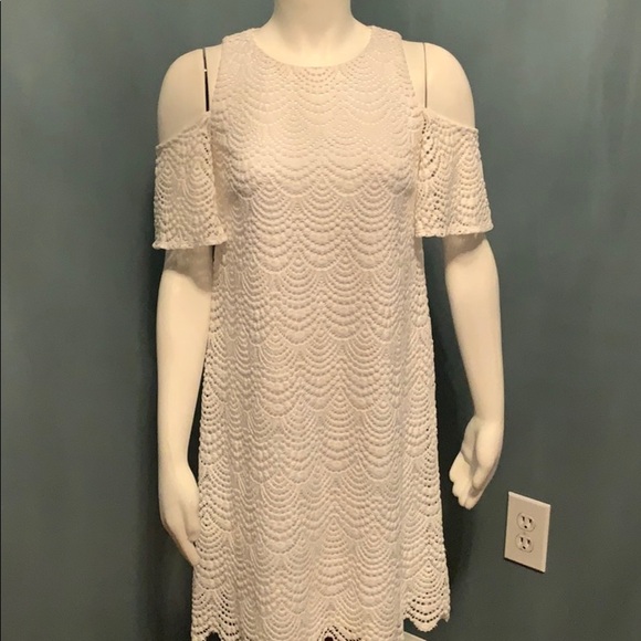 Lilly Pulitzer Somerset Open Shoulder Swing Dress - Picture 4 of 10